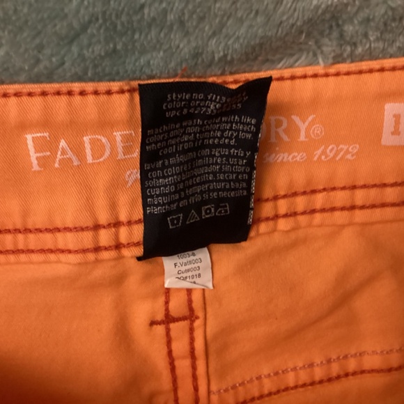 NEW Women’s Faded Glory Capris Capri Size 10 - Picture 7 of 7